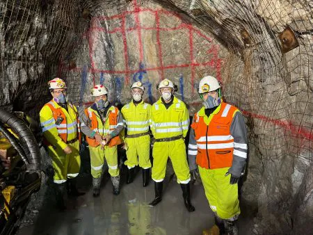 e9fb414c7f8130f9c05fbaae6e37db62_L