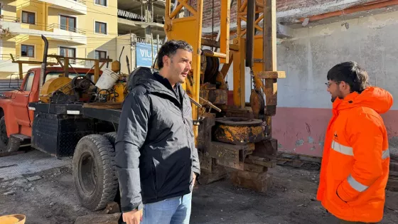 101931-el-gobierno-de-la-provincia-inicio-la-perforacion-de-un-nuevo-pozo-de-agua-en-salta-capital (1)