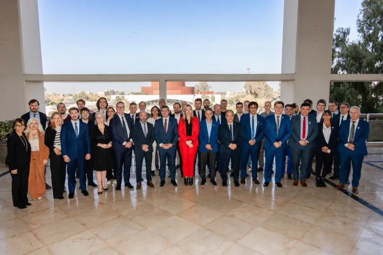 27800795a9690c2d2c00f9b990f6e452_L