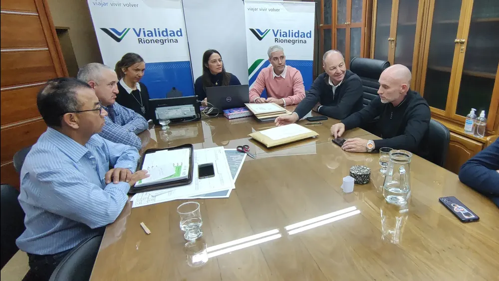 1751642800_097b84fca4aba6372bc9