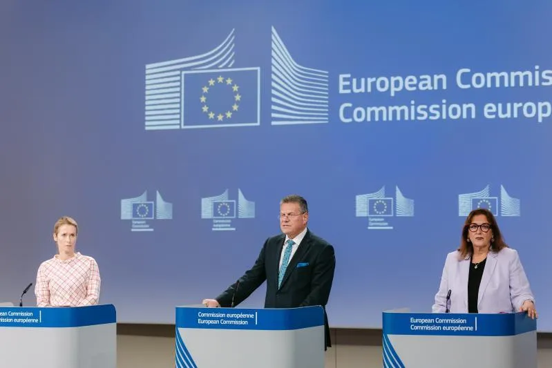 P-067856_00-01_03-MED-61845