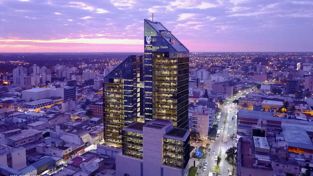 complejo-juan-felipe-ibarra-las-torres