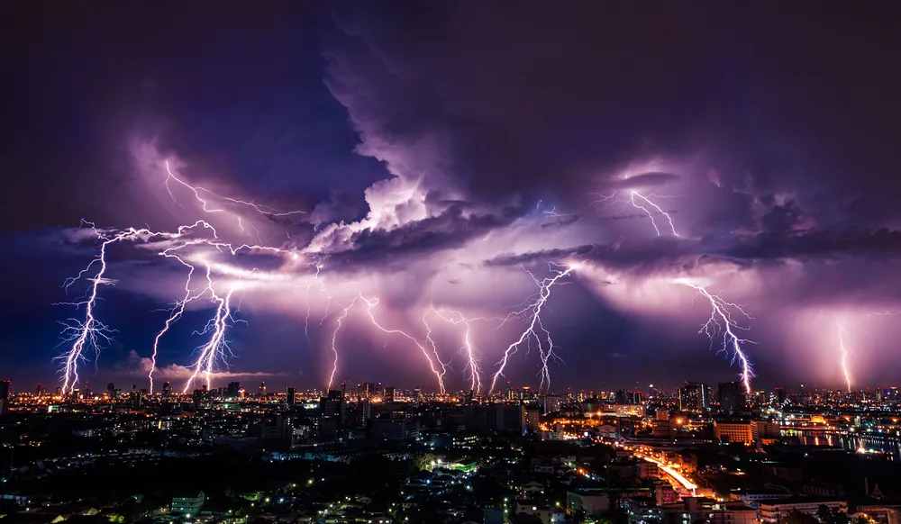 TLMD-rayos-tormenta-electrica-shutterstock_281493026