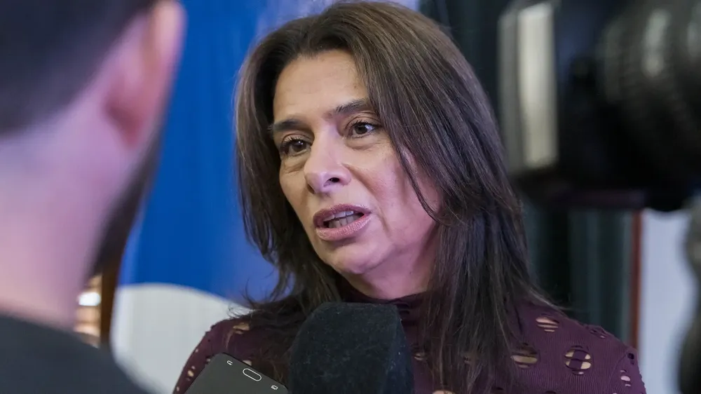 1748009545_78eda1d17019b5fcd0ac