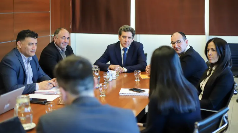 0829283cb3bddae59837111479d52d94_L