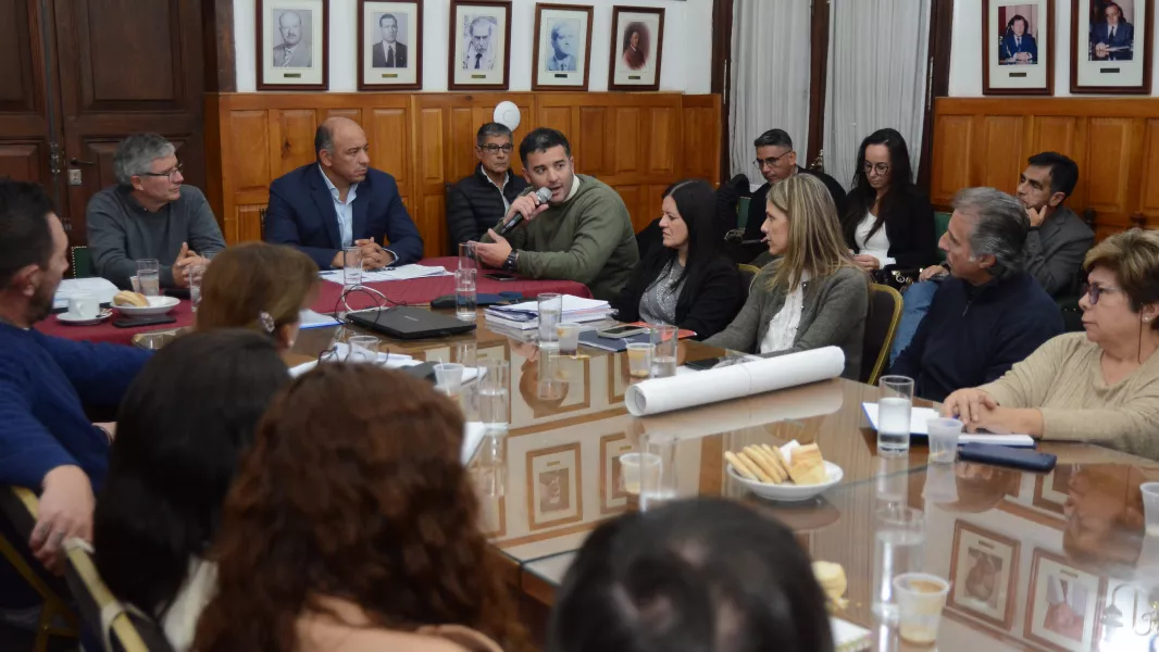 18266-diputados-provinciales-conocieron-los-beneficios-del-prestamo-para-financiar-obras-del-corredor-bioceanico