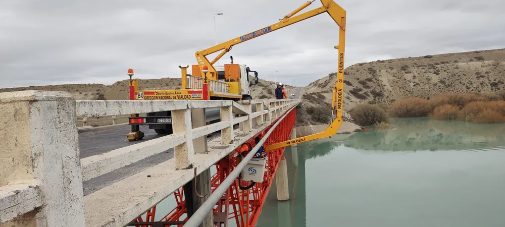 durante_el_dia_la_circulacion_se_encuentra_normalizada_permitiendo_el_transito_habitual_a_traves_del_puente