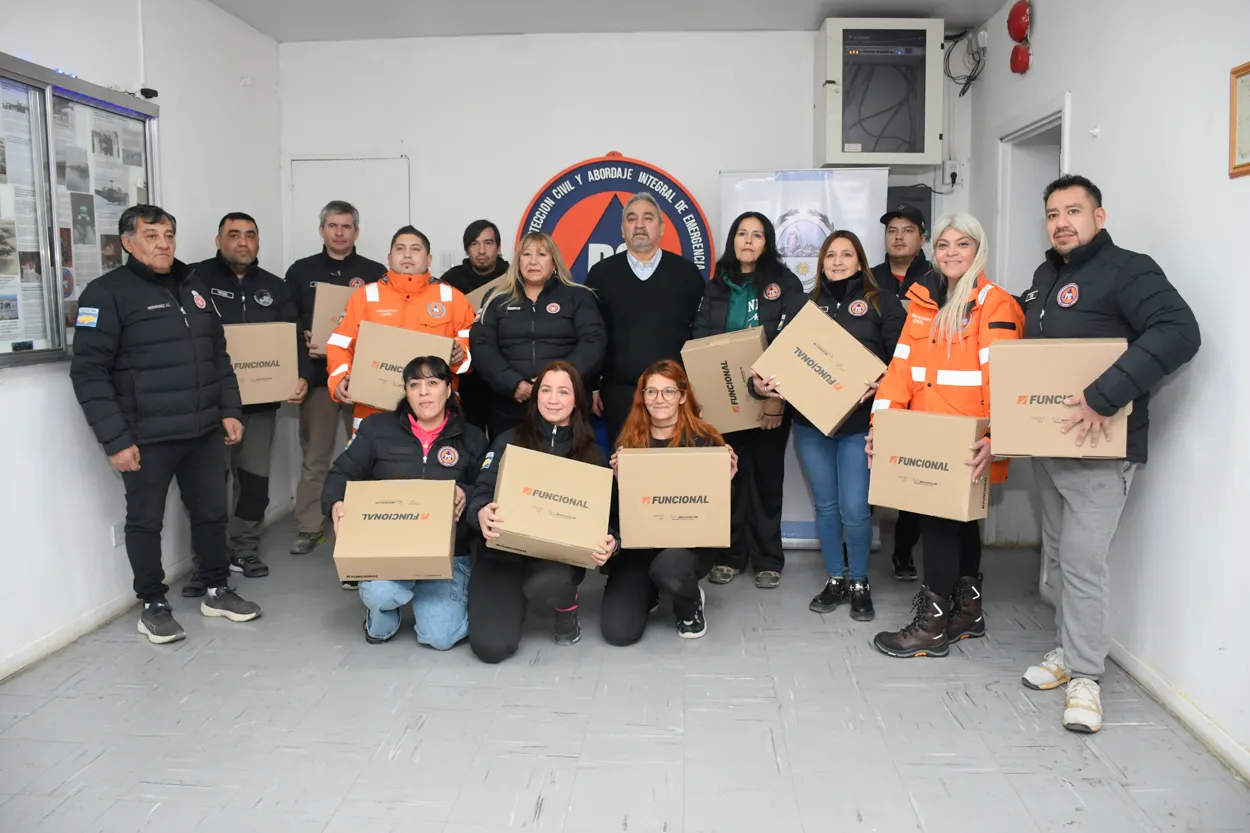 20250716_PROTECCION_CIVIL_ENTREGA_DE_INDUMENTARIA_6