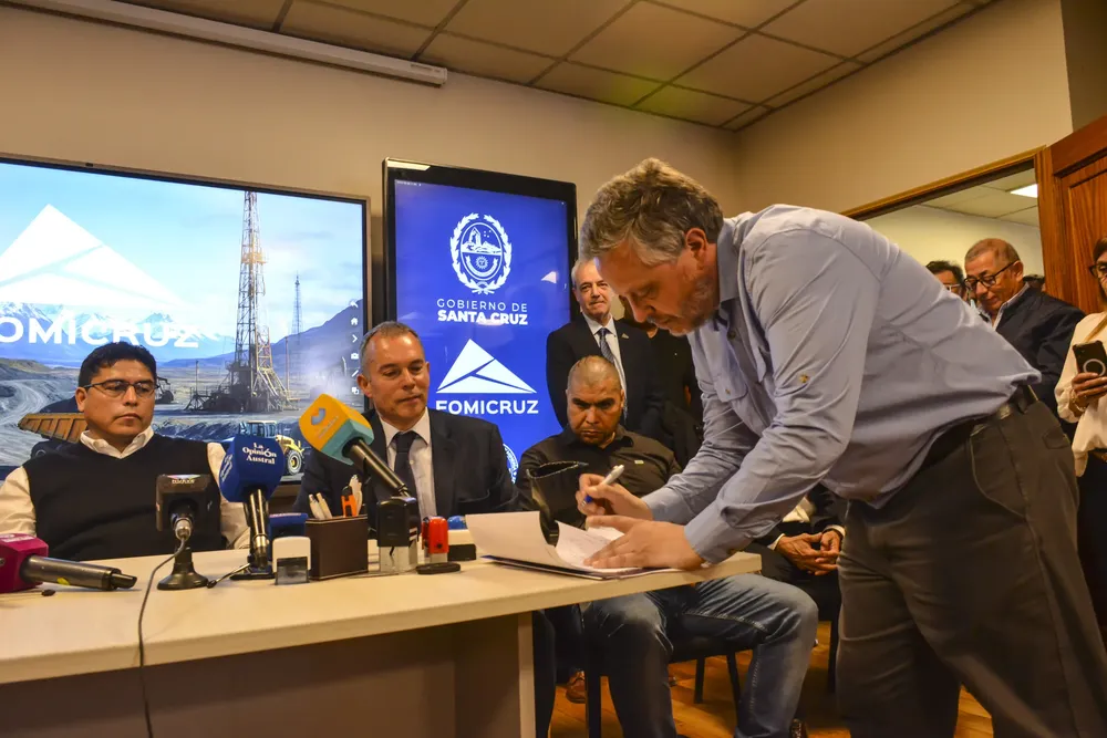 20251020_CV_FOMICRUZ_LICITACION-29