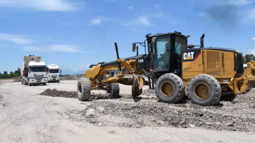 21643-autopista-del-valle-de-lerma-saenz-superviso-los-avances-de-las-obras