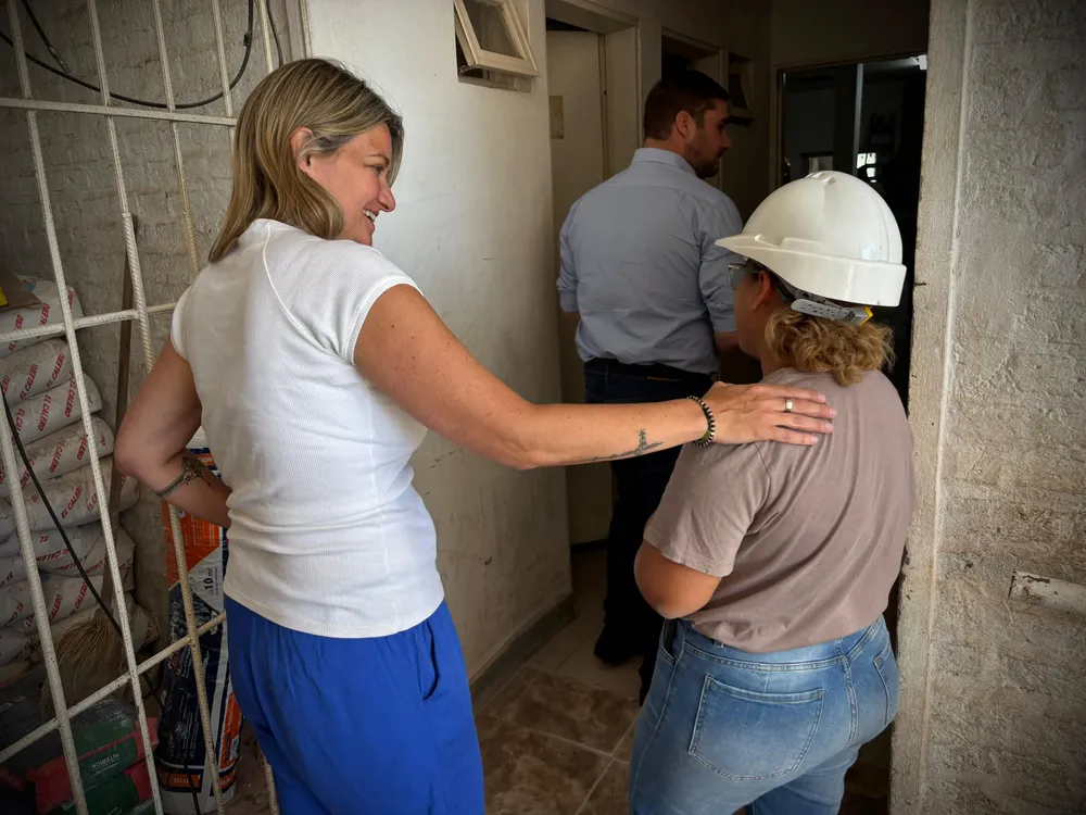 1000126265-695d7b940b930759949992