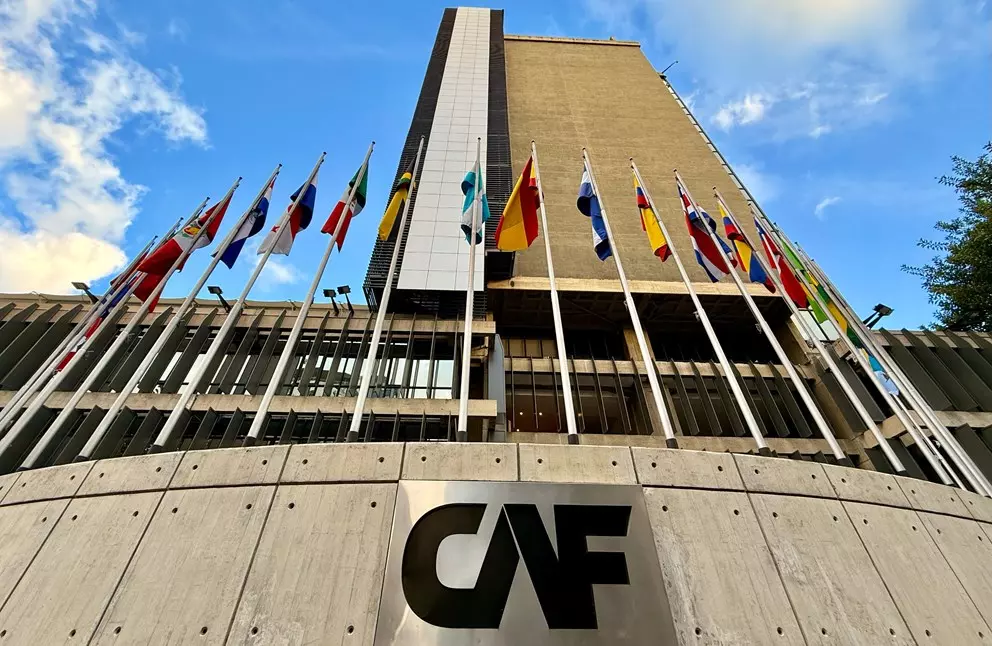 ccb9b910d2e753540e7b8074d563bff42a7619ff