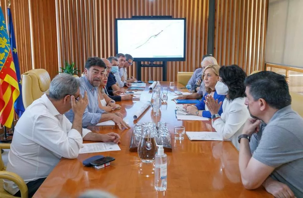 071122-reunion-barcala-y-poblador-vecinos-albufereta