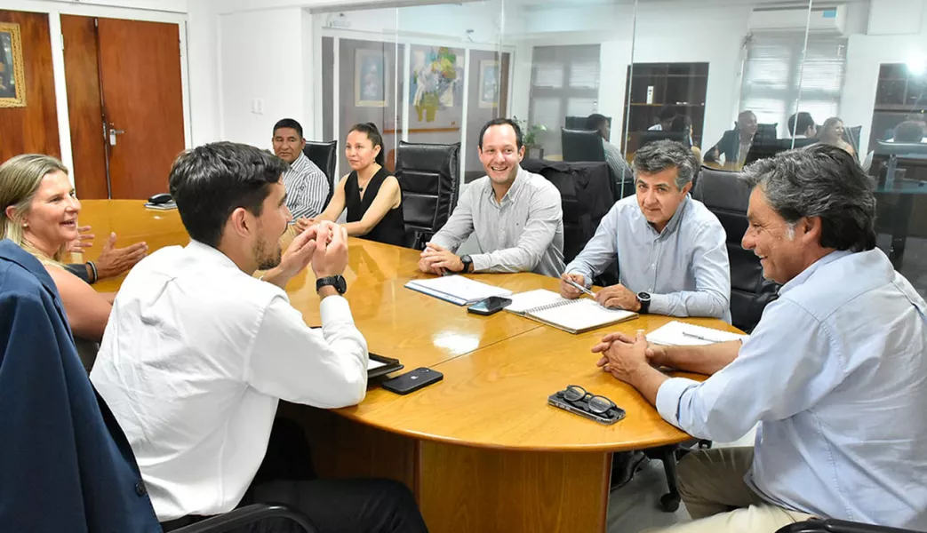 21345-el-gobierno-articula-acciones-operativas-con-el-sector-minero-para-la-logistica-en-la-puna