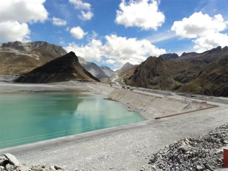 presas-de-relaves-733x550